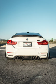 F82 M4 STX Style Carbon Fiber Spoiler