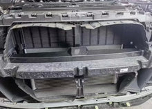 G8X M3/M4 - Carbon Fiber Grill Trim Piece