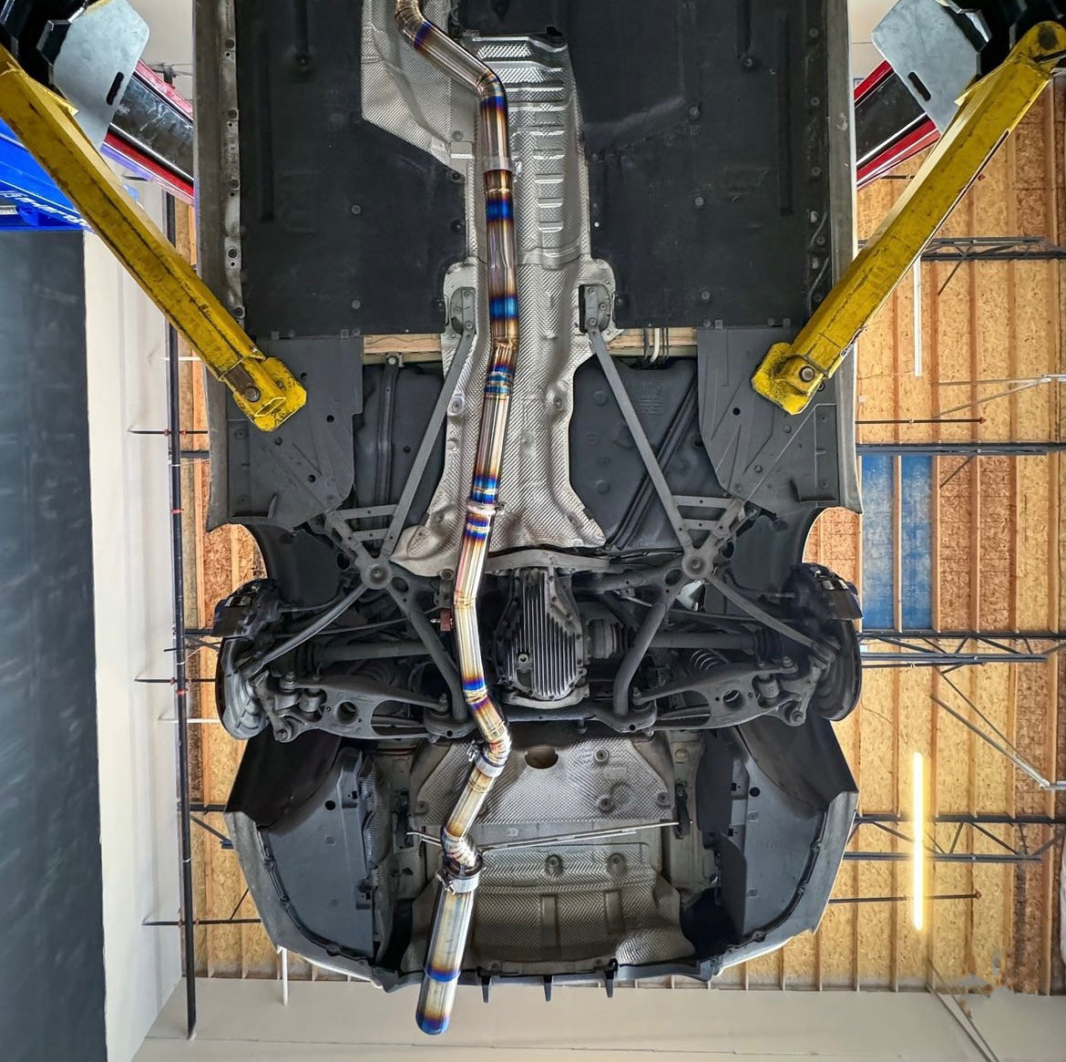BMW M4 / M3 F8X Single Exit Exhaust — CenCal Tomei Style