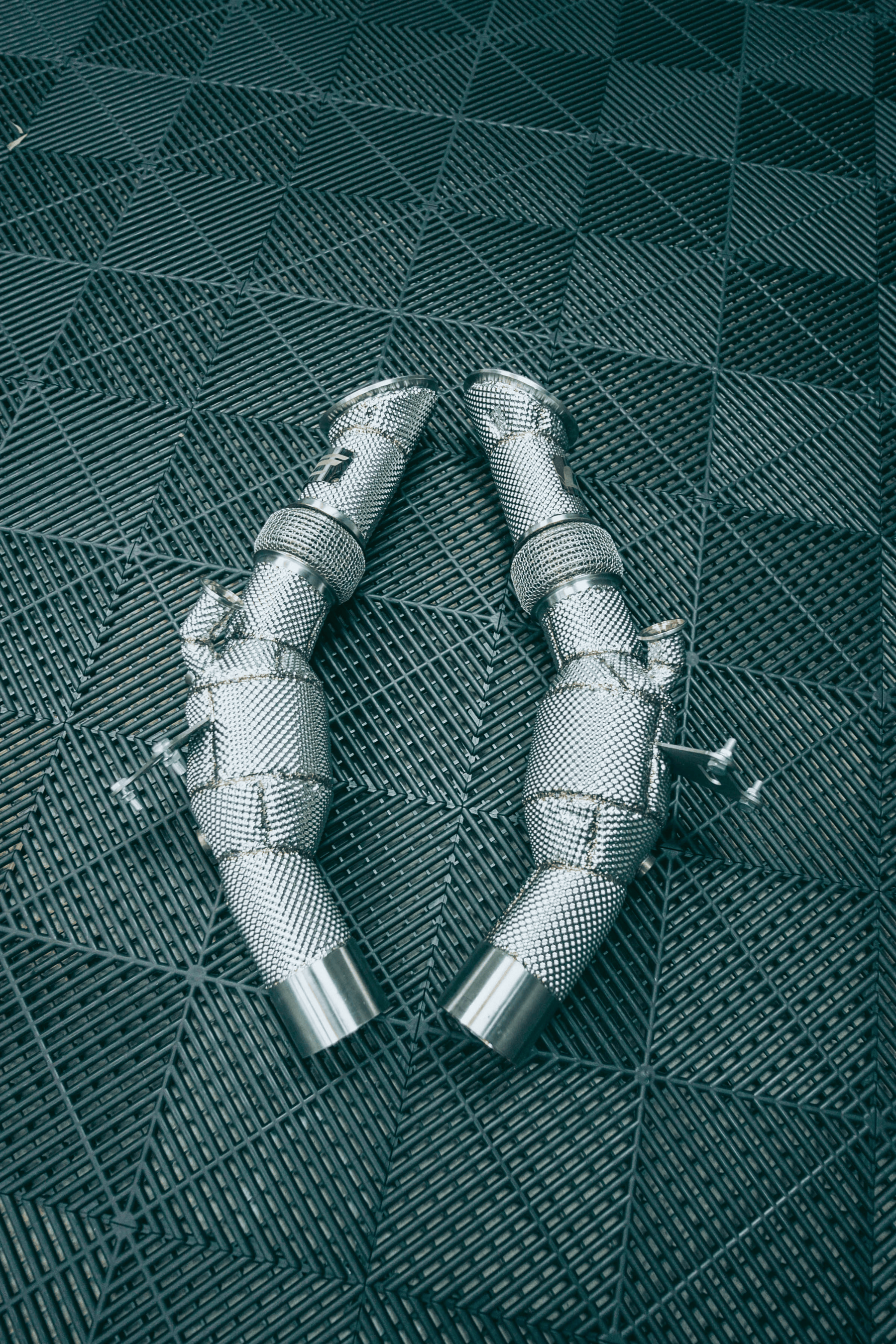 Ferarri SF90 Cen-Cal Motorsport Downpipes